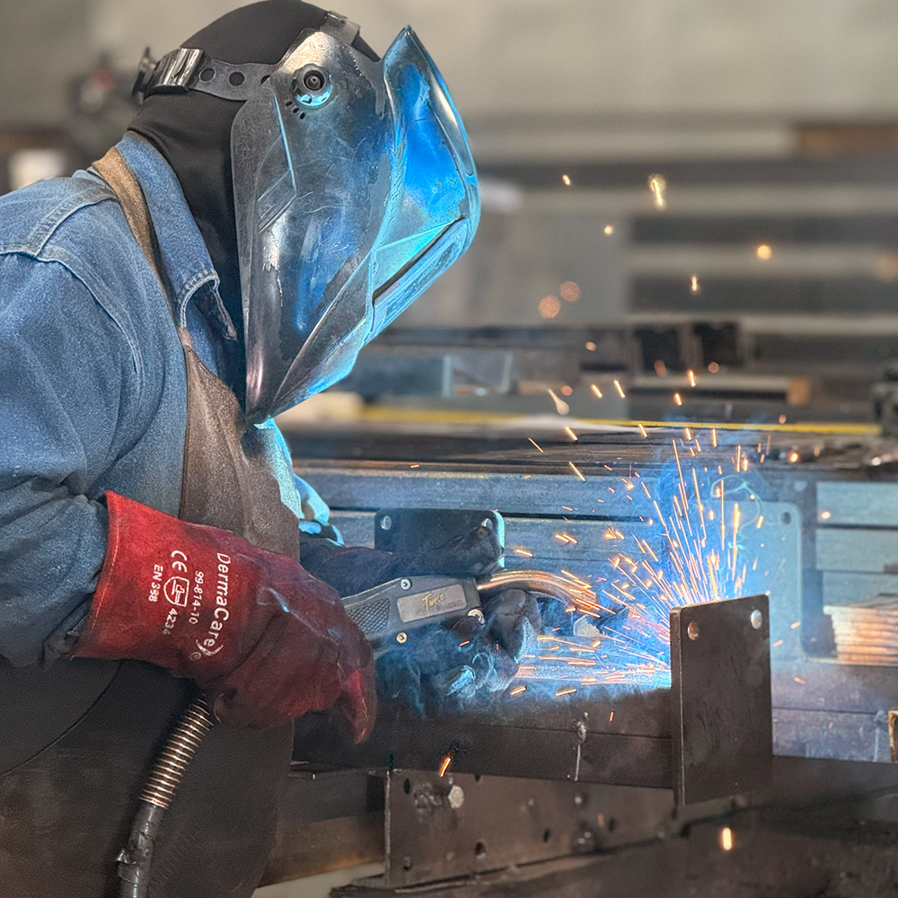 20250924_194757731_iOS